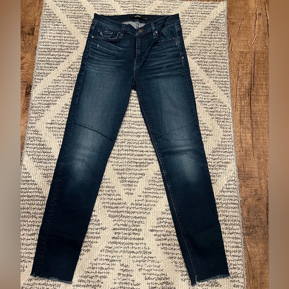 Hudson Nico mid rise supper skinny raw hem ankle jeans - Picture 3 of 15